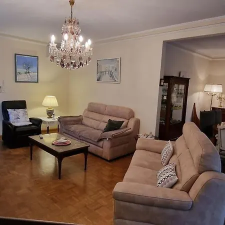 Charmant Appart. Dans Une Villa Saint-Louis  Exterior photo